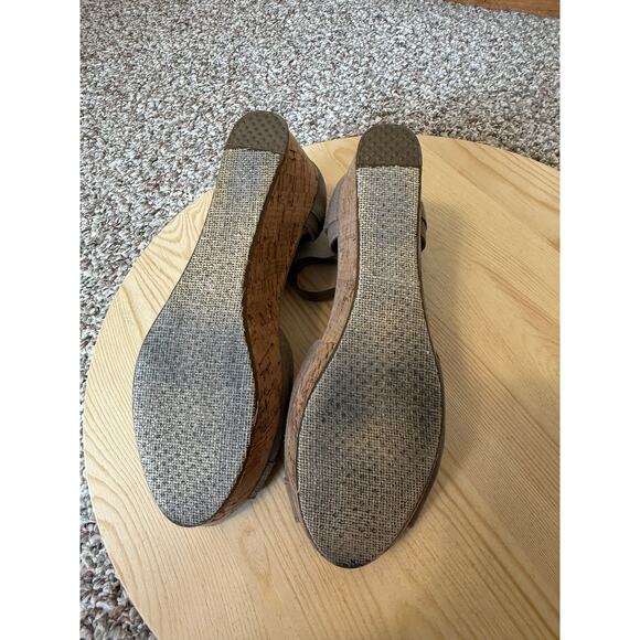 TOMS Taupe Cork Wedge Sandals - Size 9 - Picture 6 of 8